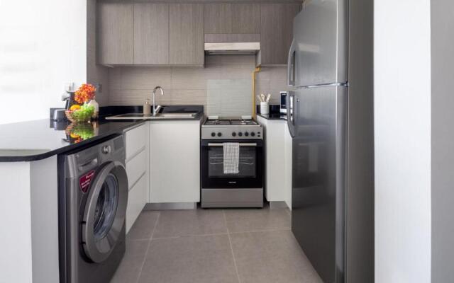 Frank Porter - Bella Rose