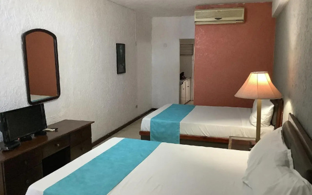 Cariblue Beach Hotel And Scuba Diving Resort