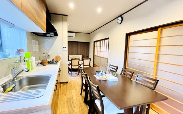 Hakone Lake Side Villa & Hot Springs