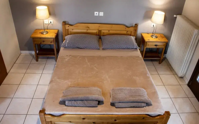 Hotel Defkalion