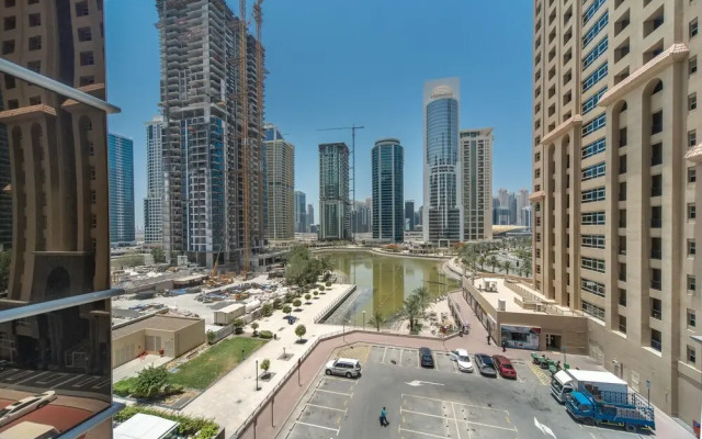bnbme | Gold Crest Views | 2 BDR