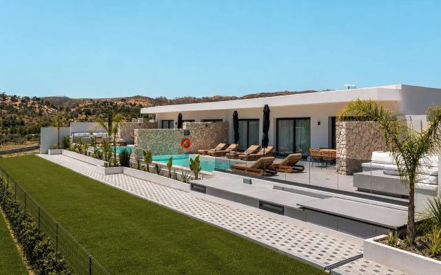 Celeste Luxury Villas