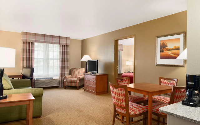Country Inn & Suites by Radisson, Sycamore, IL
