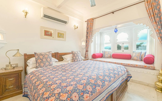 Jagat Niwas Palace – Guest Rooms – Udaipur