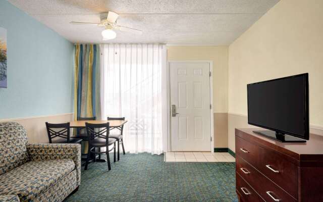 Days Inn & Suites by Wyndham Wildwood