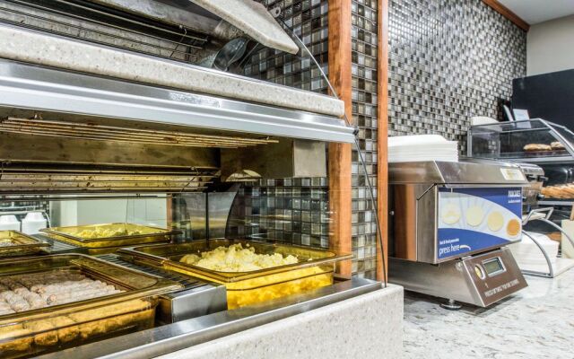 Clarion Inn Pittsburgh Cranberry