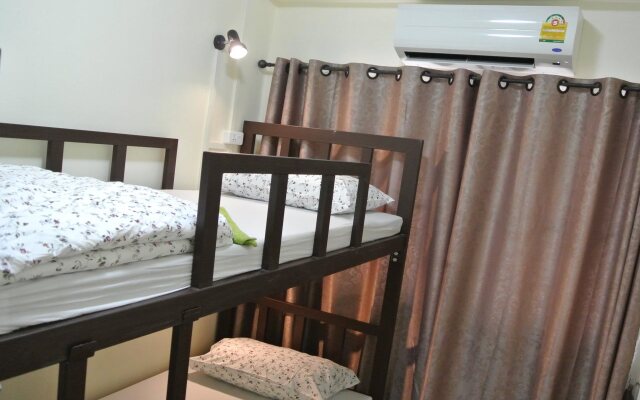 First Inn Bangkok Hostel