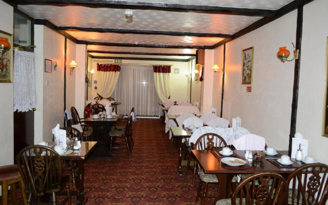 Cranbrook Hotel