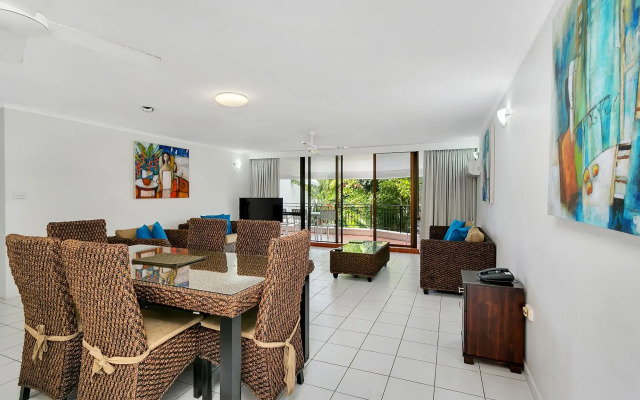 Roydon Beachfront Apartments