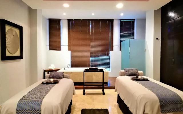 The Fives Beach Hotel - Á la Carte All Inclusive