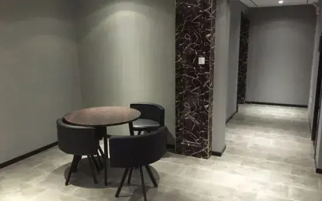 Zhangjiagang Real Love Nianhua Hotel