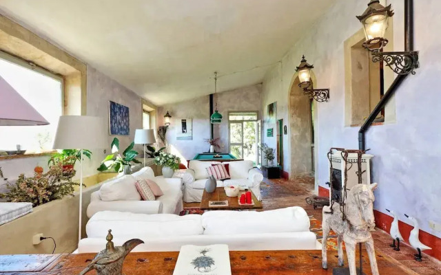 Luxury Privacy in the Heart of Tuscany