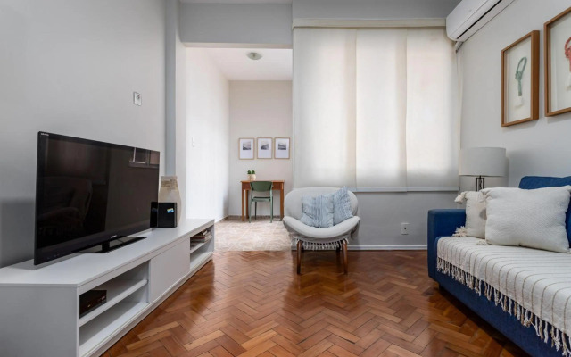 Pineapples PM203 - Moderno apartamento em Ipanema