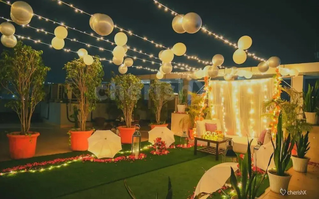 Hotel Mavens Orange Gurgaon