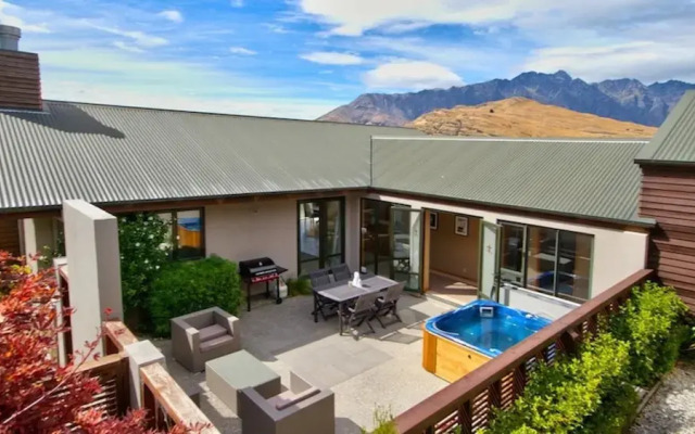 Sun Spa Ski on Hensman