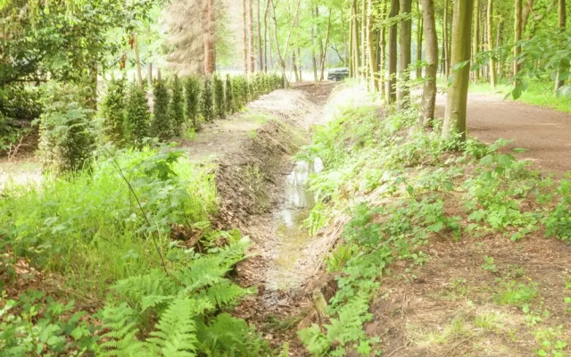 Cozy Holiday Home near Forest in Baarn