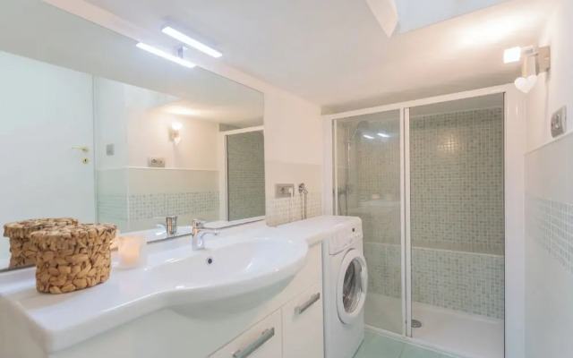 Il Timone by Rent all Como