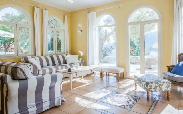 Villa Elpida
