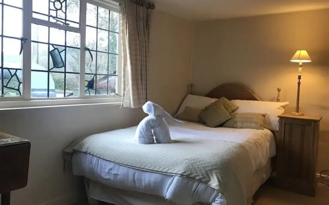 The Nobody Inn