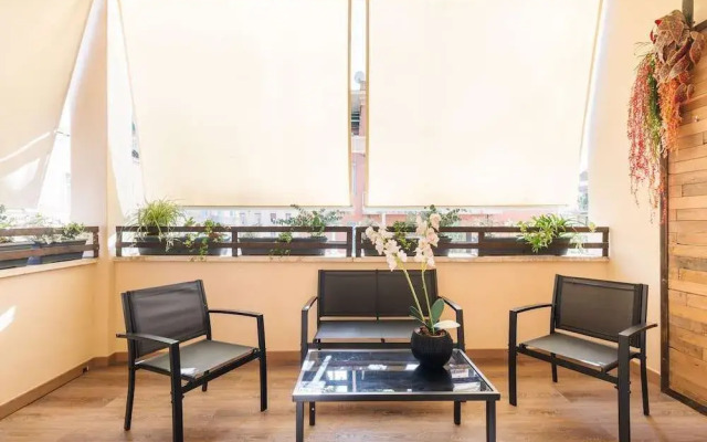 Adelante Rooms