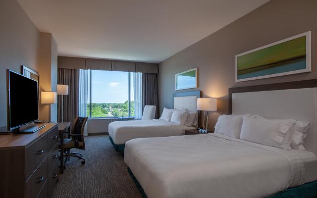 Holiday Inn Cleveland Clinic, an IHG Hotel