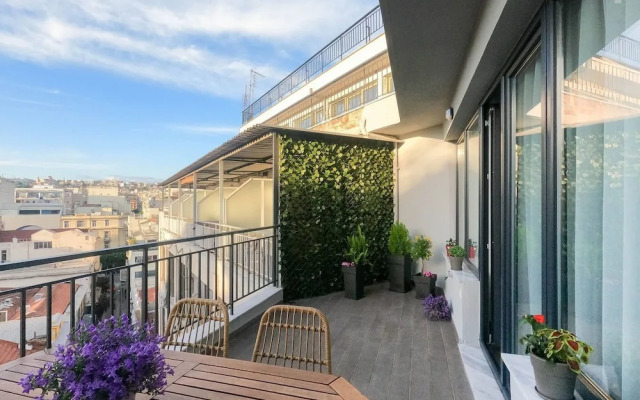 Luxury 80m2 Apartment With Balkony Downtown