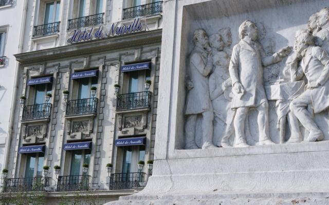 Hôtel de Neuville - Arc de Triomphe