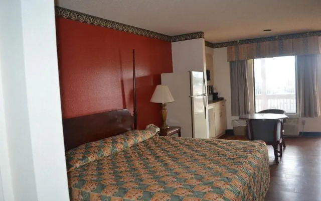 Granbury Inn & Suites