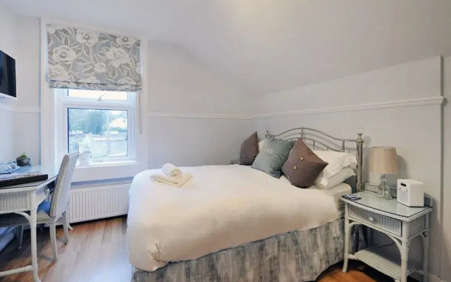 Apple Tree Guest House