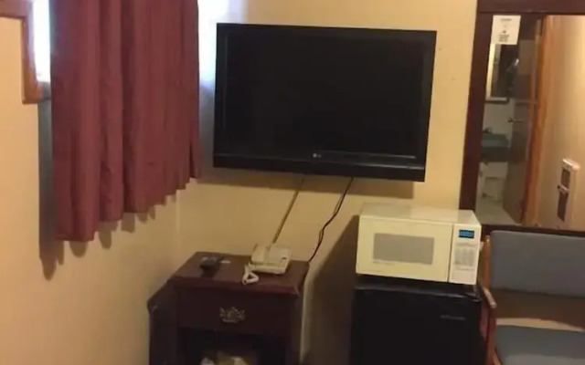 Budget Inn