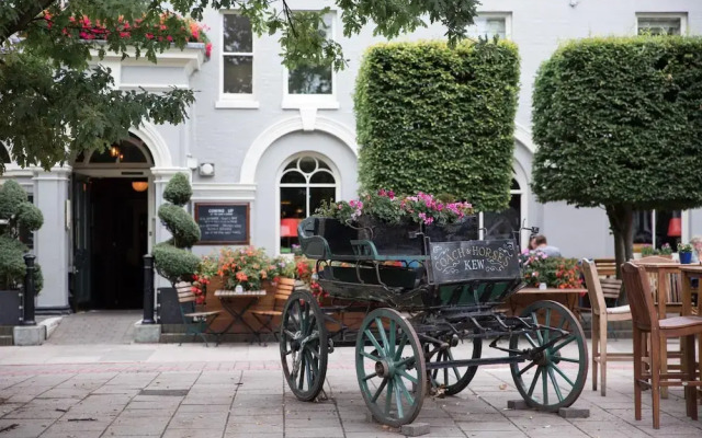 The Coach & Horses Kew