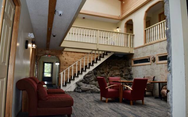 The Otter Supper Club & Lodge