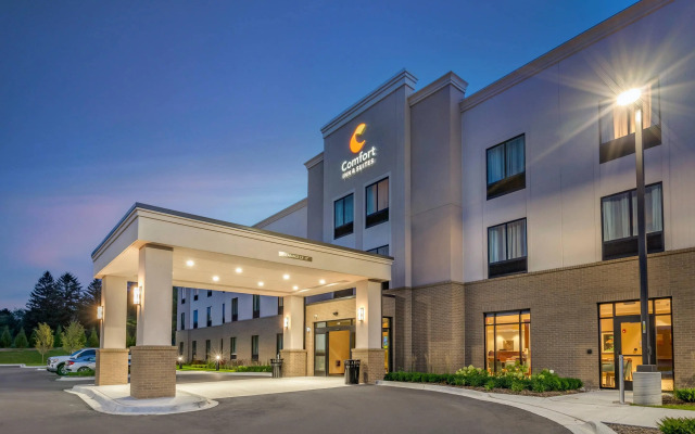 Comfort Inn & Suites