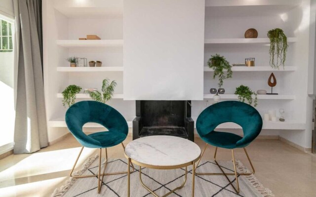 Rio Real Sunshine Retreat