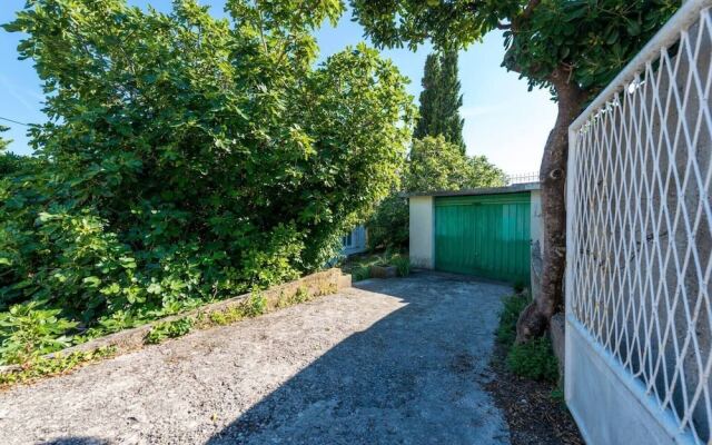 Art Apartment Nearby the sea