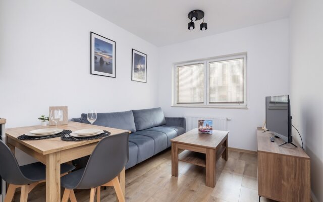 Lokum Salsa Apartment Cracow by Renters