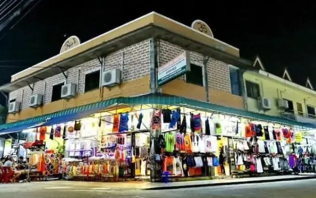 Om Ganesh Hostel - Adults Only