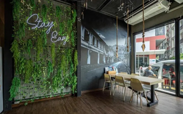 Patong Poshtel - Adults Only - Hostel