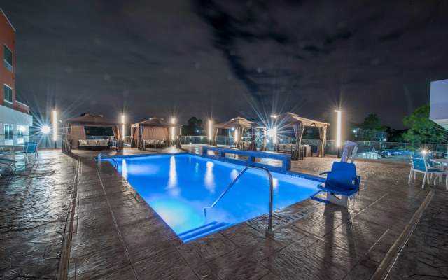 Holiday Inn Express and Suites Houston Westchase - Westheimer by IHG