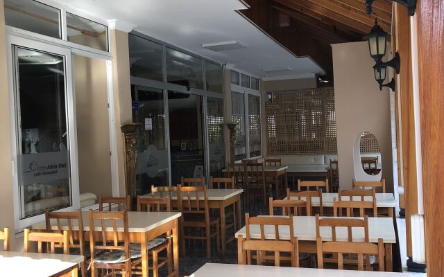 Almir Hotel