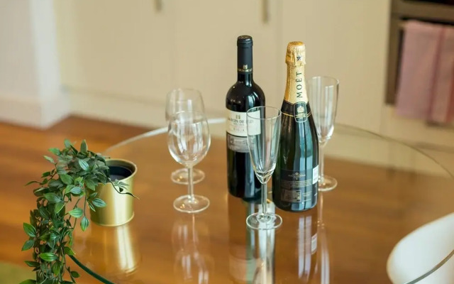 Luxurious 1 Bed Cardiff City Centre Apartment