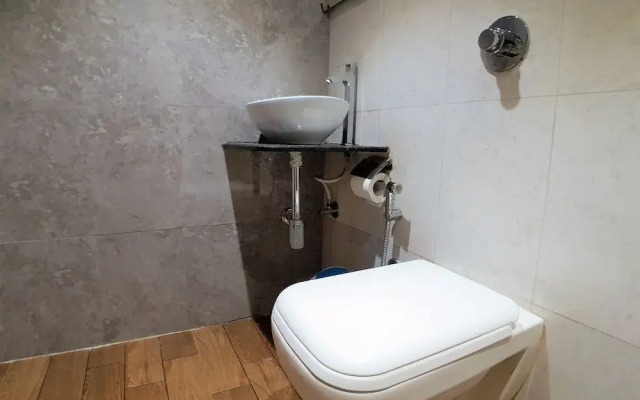 Hexa Malad Suite