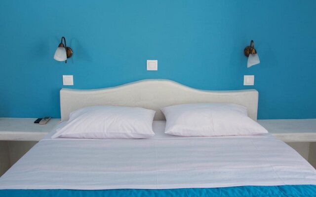 Sail Inn Studios & Apartments