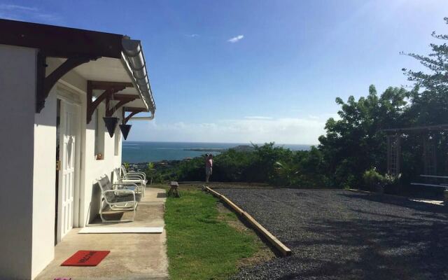 House with 2 Bedrooms in Le François, with Wonderful Sea View, Furnished Garden And Wifi - 8 Km From the Beach