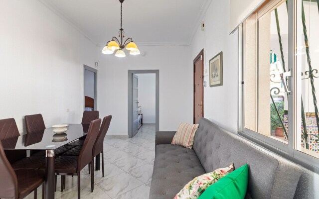 Cozy Holiday Home in Málaga near Beach