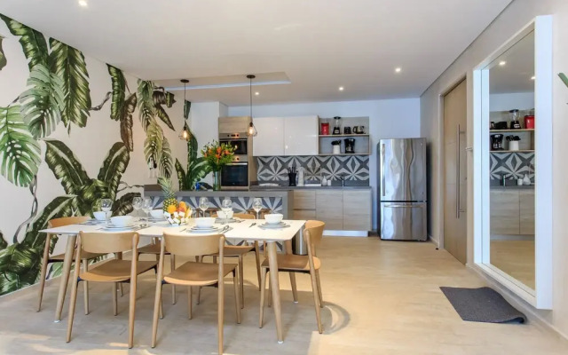 Beautifully Minimalistic Studio Wrapped in Nature by Stella Rentals