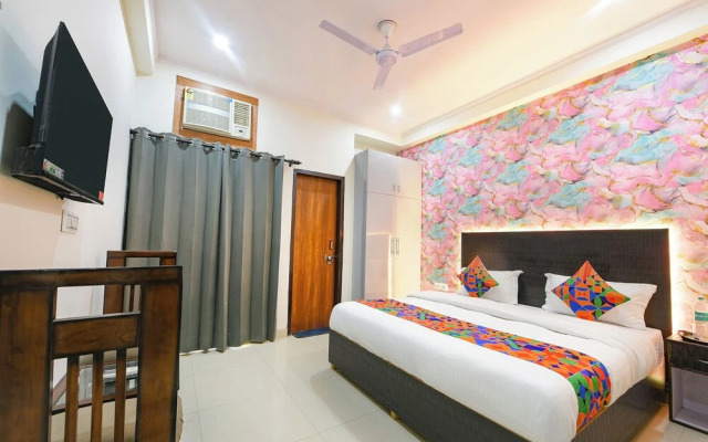 Fabhotel Vr Residency