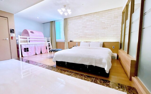Nouage cullinan hotel