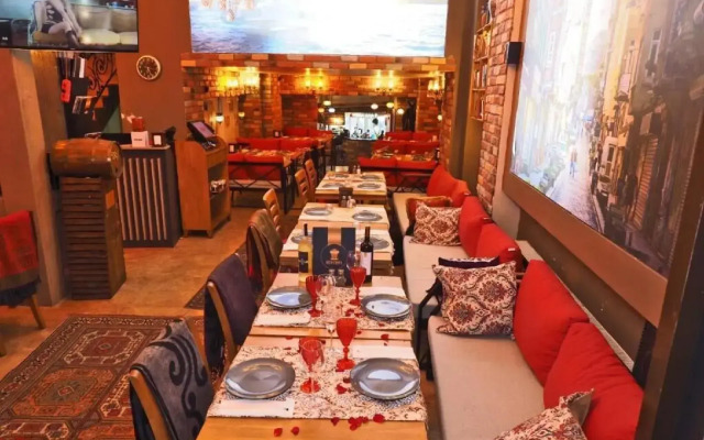 Grand Seigneur Hotel