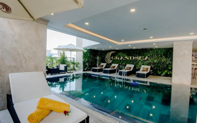 Grand Sea Hotel